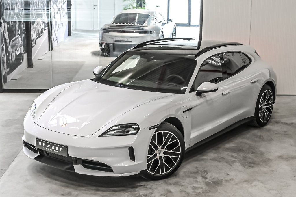 Taycan Sport Turismo FACELIFT-batteryPlus-Sportdesign-BOSE, Auto's, Porsche, Automaat, Achterwielaandrijving, Leder, Zilver of Grijs
