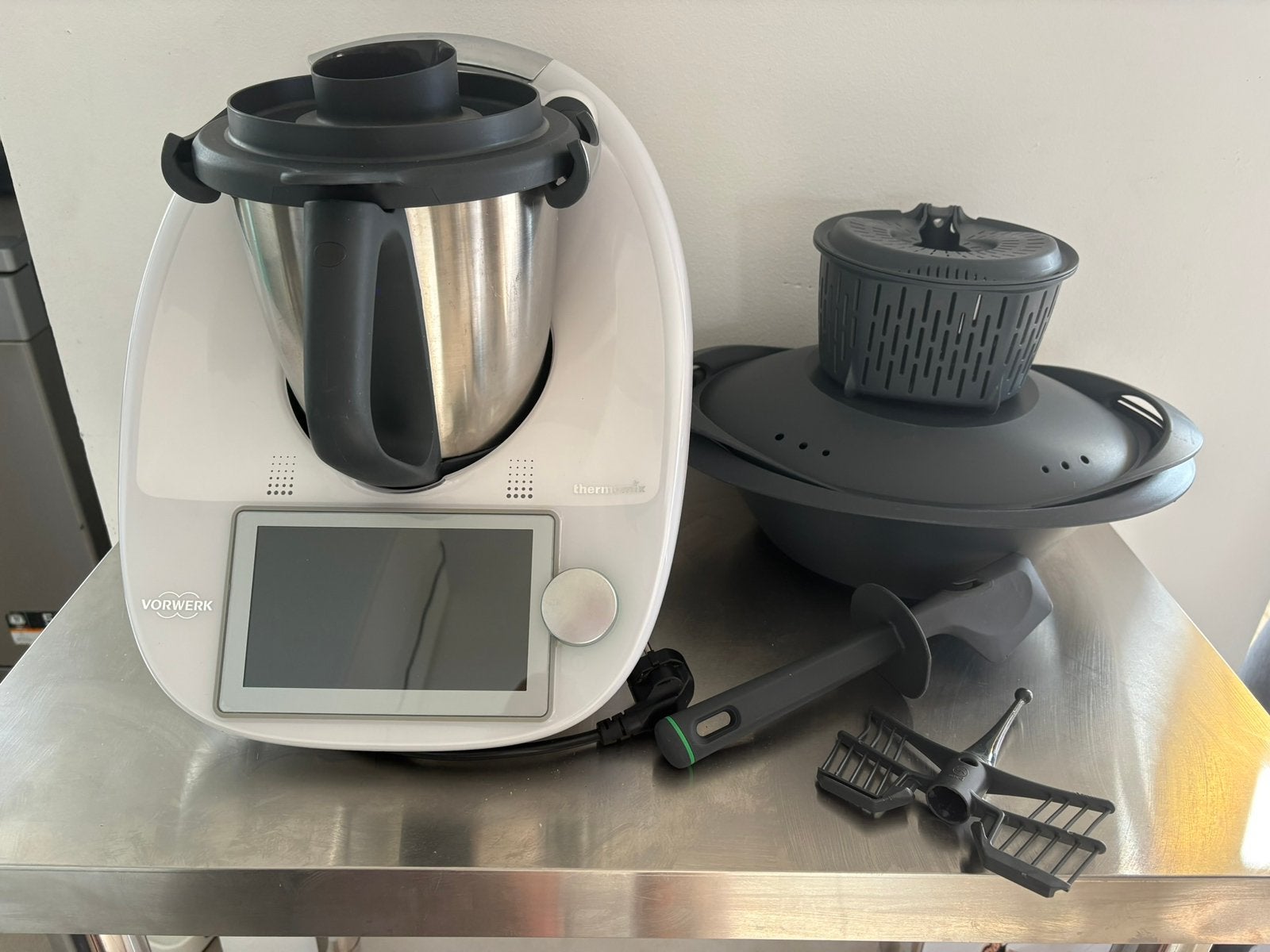 A vendre Tm6 950€ Thermomix Friend 200€ découpe légumes 70€, Electroménager, Enlèvement, Comme neuf