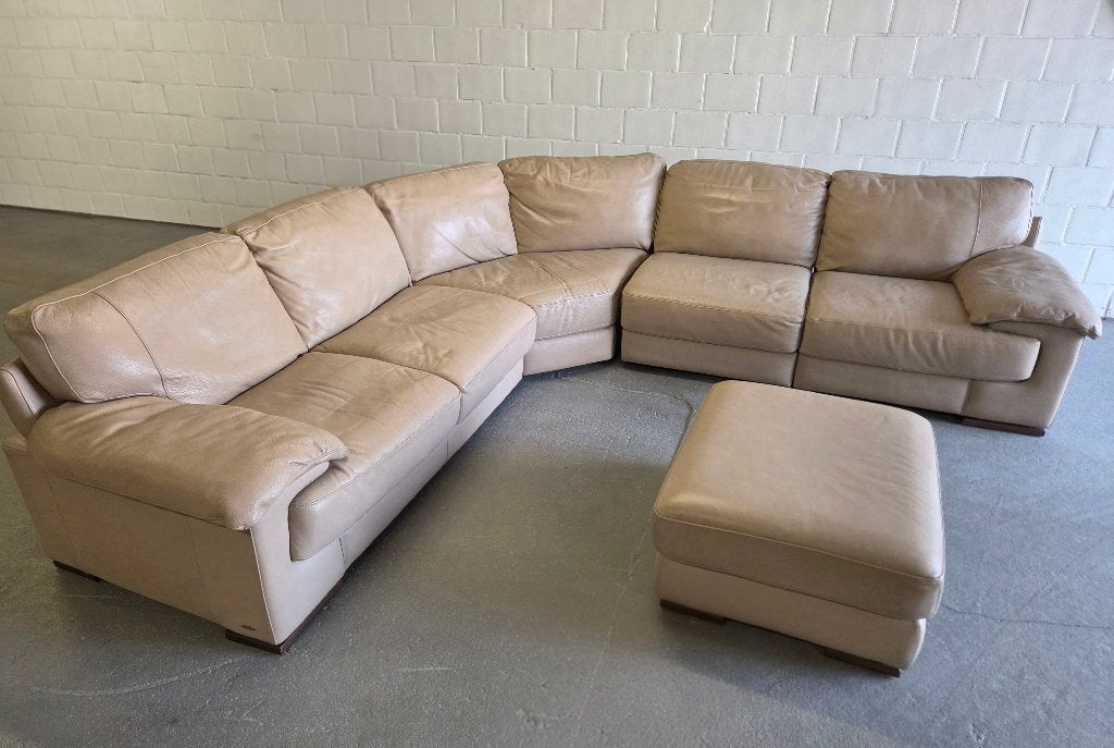 Lederen hoeksalon + poef, Huis en Inrichting, Ophalen, 250 tot 300 cm, Gebruikt, Overige maten
