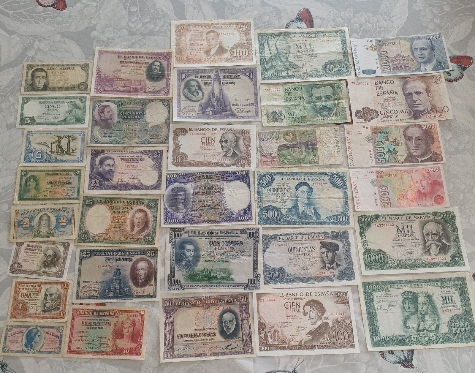32 spaanse peseta bank biljetten, Ophalen