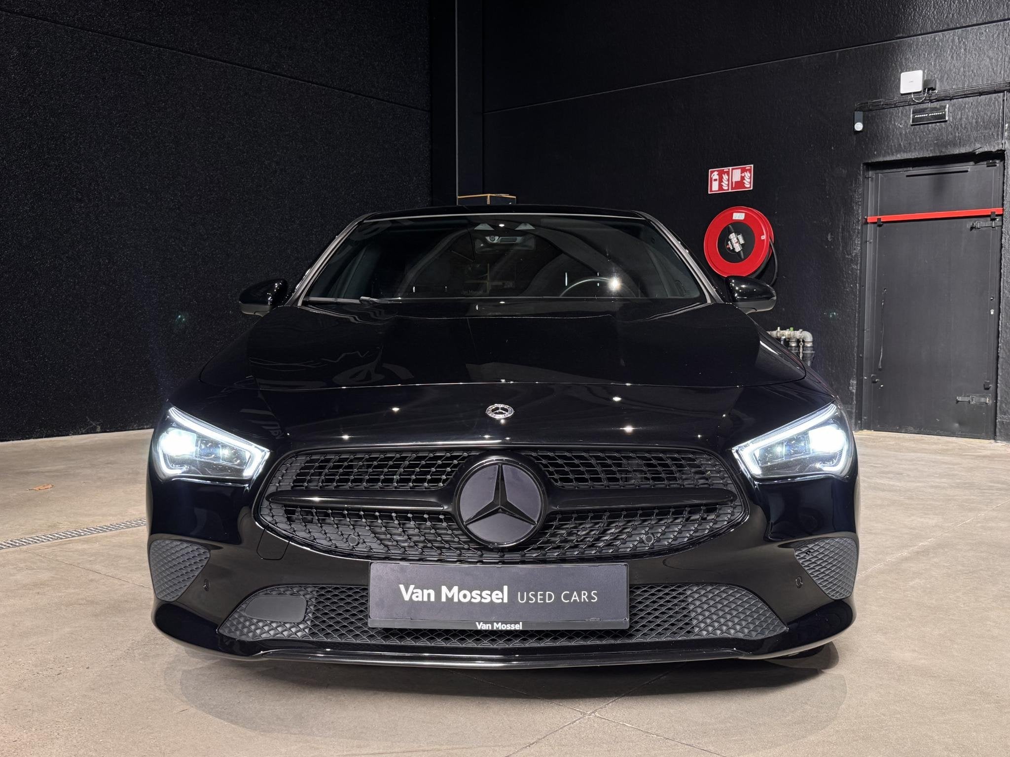 Mercedes-Benz CLA Shooting Brake CLA 250, CLA, Stof, 4 cilinders, https://public.car-pass.be/vhr/3147850f-5d52-4ff9-8069-66cd8fabe929