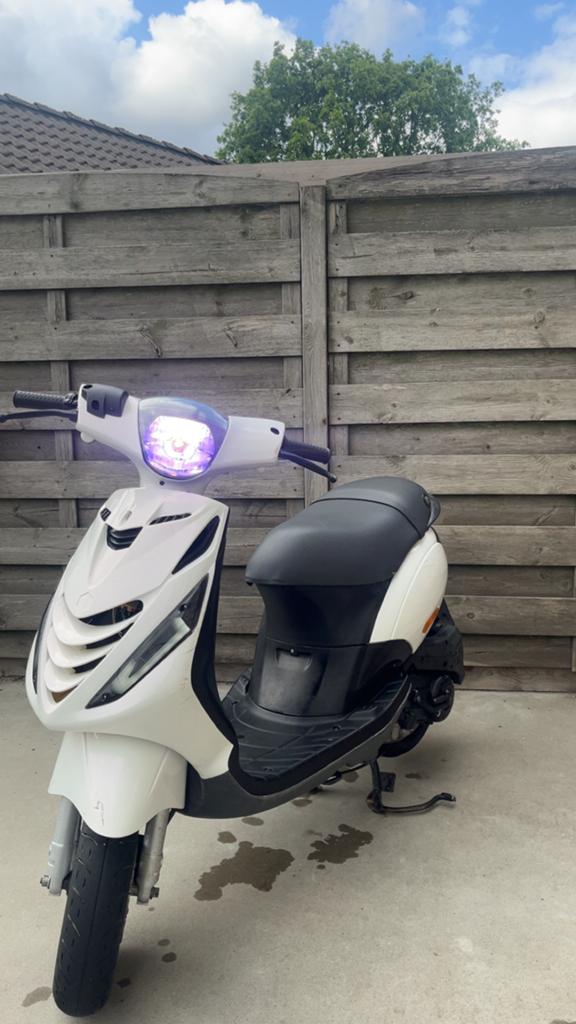 Piaggio Zip B Klasse, Vélos & Vélomoteurs, Scooters | Piaggio, Zip, Comme neuf, Classe B (45 km/h), Enlèvement