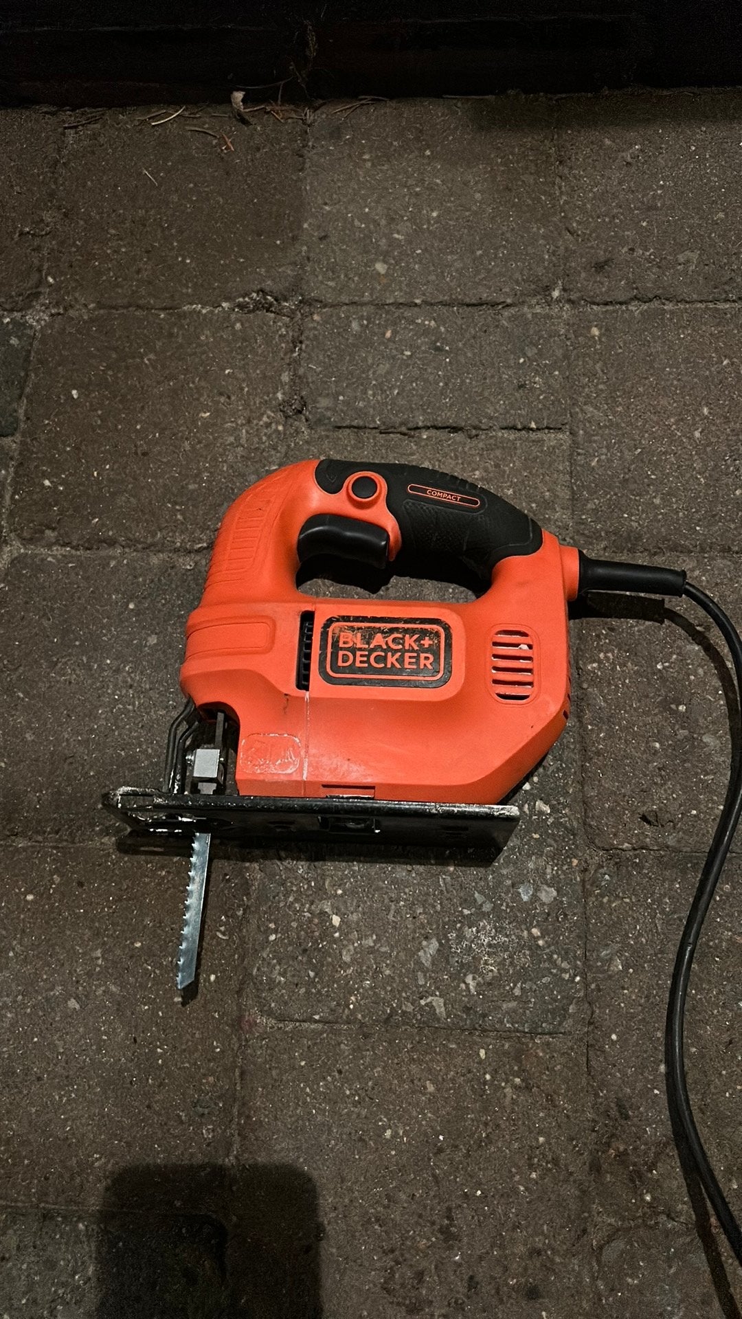 Decoupeerzaag black&decker, Doe-het-zelf en Bouw, Gebruikt, Decoupeerzaag, Ophalen of Verzenden, 30 tot 70 mm