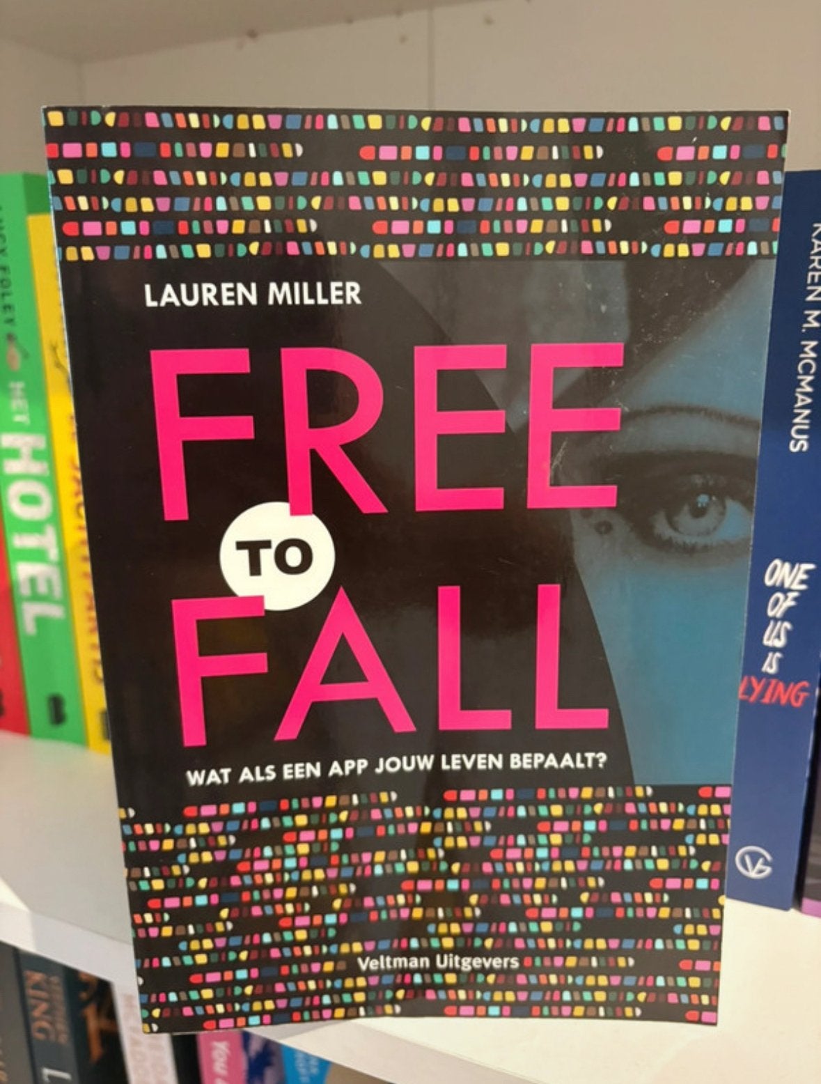 Free To Fall, Ophalen, Gelezen