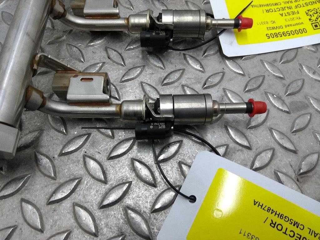 FORD FIESTA BRANDSTOF INJECTOR / VERSTUIVER 2013, Ophalen of Verzenden, Gebruikt, Stiba lid