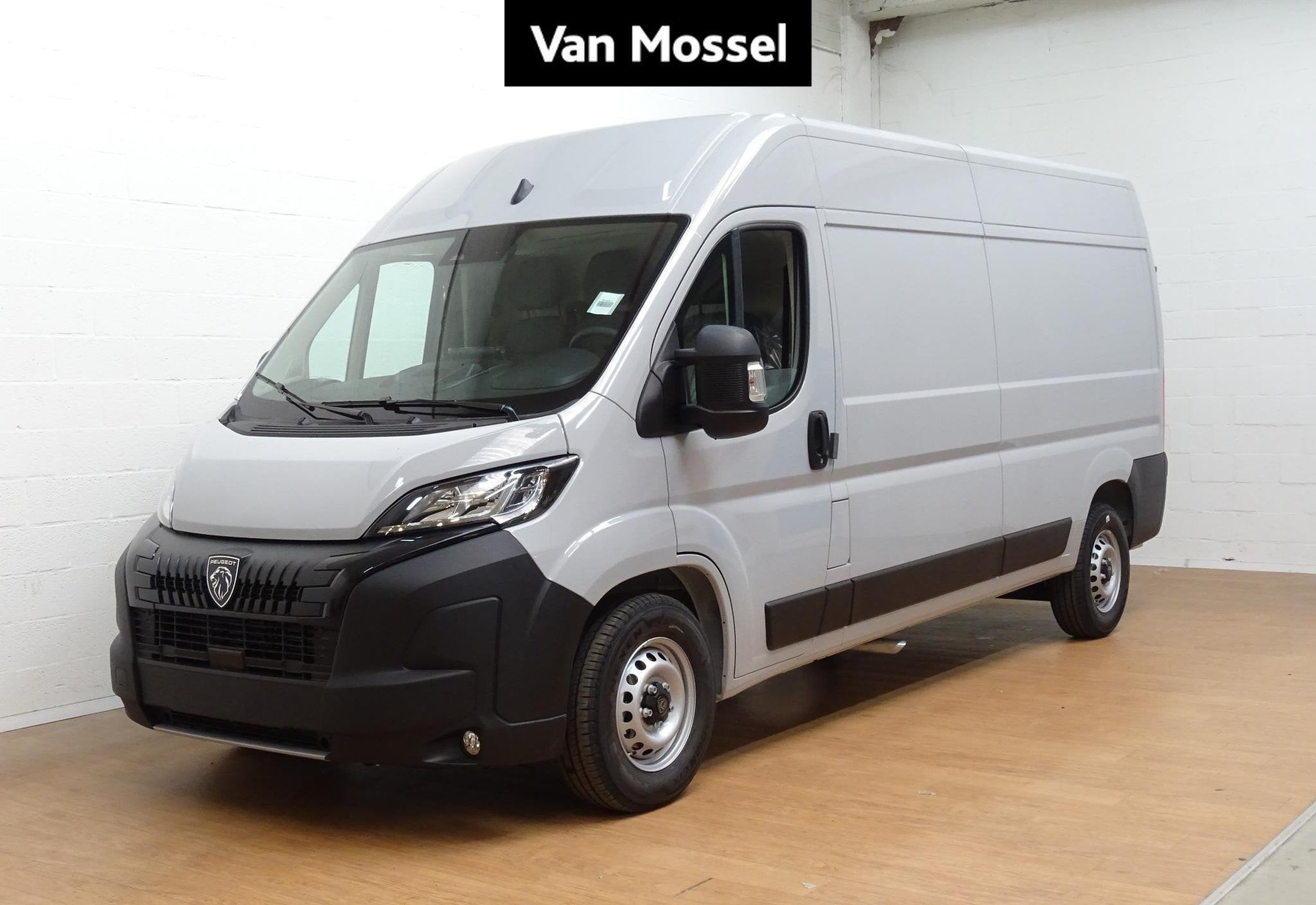 Peugeot Boxer 2.2 BlueHDi S&S 180 440 L3H2 Heavy Auto, Auto's, 4 deurs, Stof, Zilver of Grijs, 132 kW