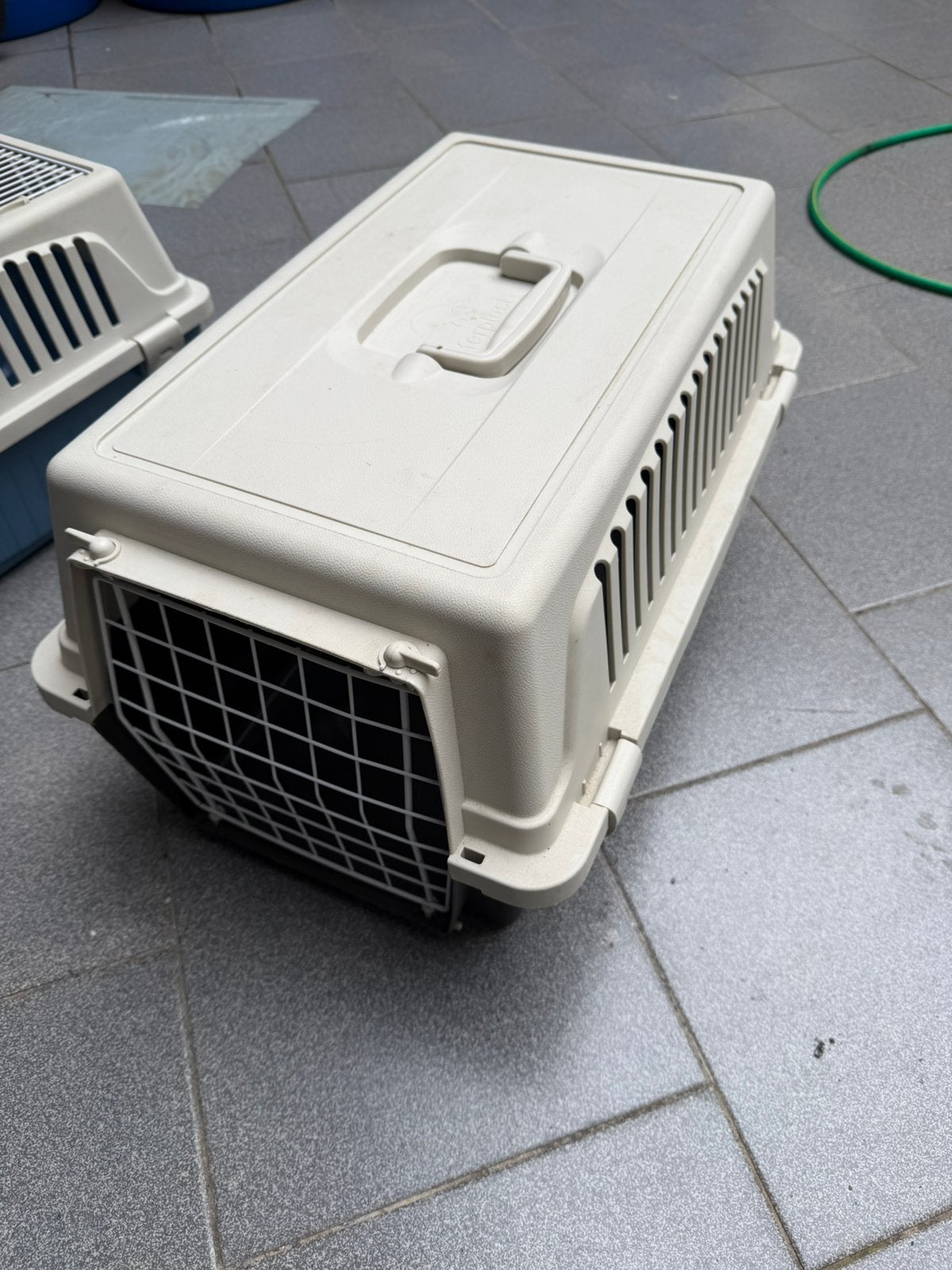 Cage transport, Ophalen, Zo goed als nieuw