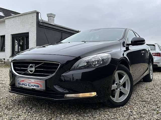 Volvo V40 1.6 D2 Momentum GPS/CLIM/LED AMBIANCE/CRUISE/tres, Auto's, Volvo, Traction-control, https://public.car-pass.be/vhr/c1e0975d-d073-49e3-9861-a9ce004721f0
