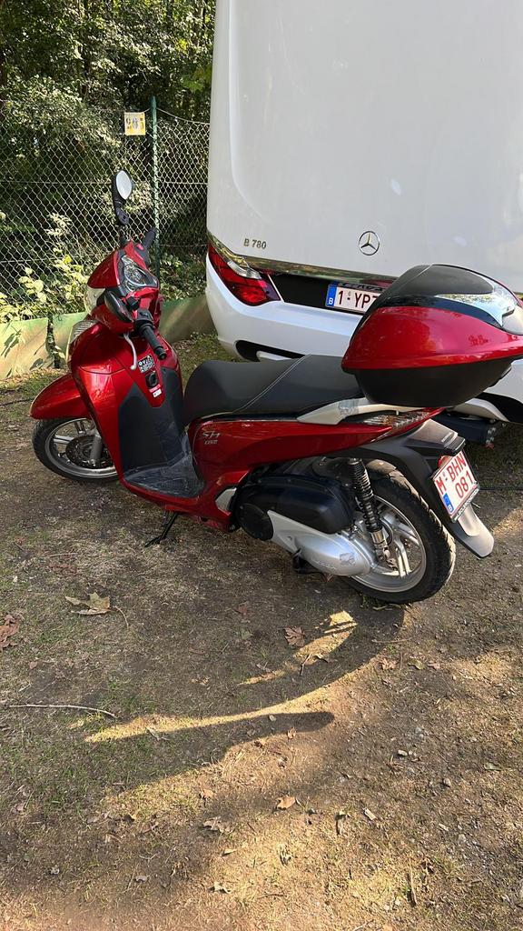 Honda sh 300i 2016, Occasion, Particulier, Automatique, Selle chauffante