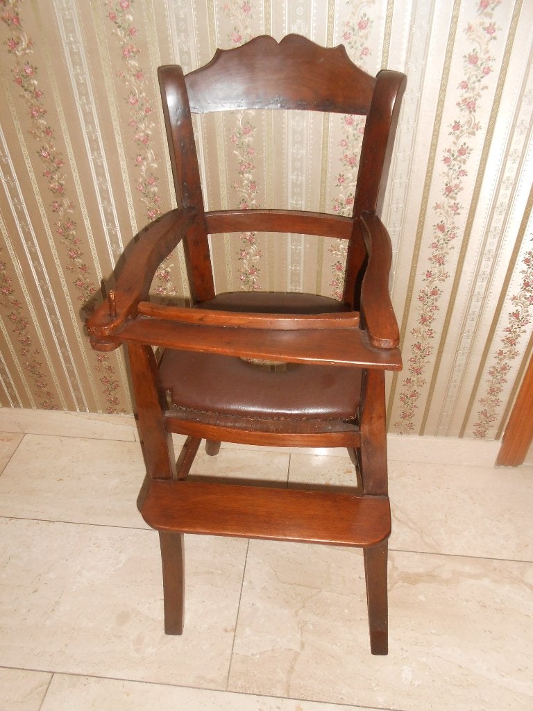Antieke houten kinderstoel, Ophalen