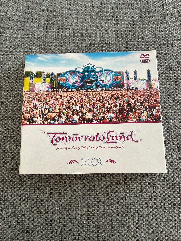 Cd + dvd Tomorrowland 2009, Zo goed als nieuw, Dance Populair, Inclusief DVD, Ophalen of Verzenden
