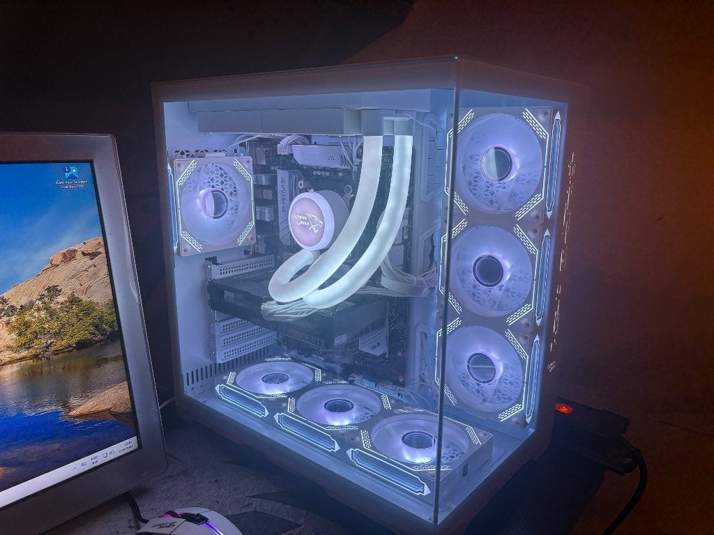 Gaming PC Ryzen 7 8700G + RTX 5060 8GB + 16GB RAM + 1TB SSD, ASUS, Ophalen of Verzenden, Zo goed als nieuw, AMD Ryzen 7