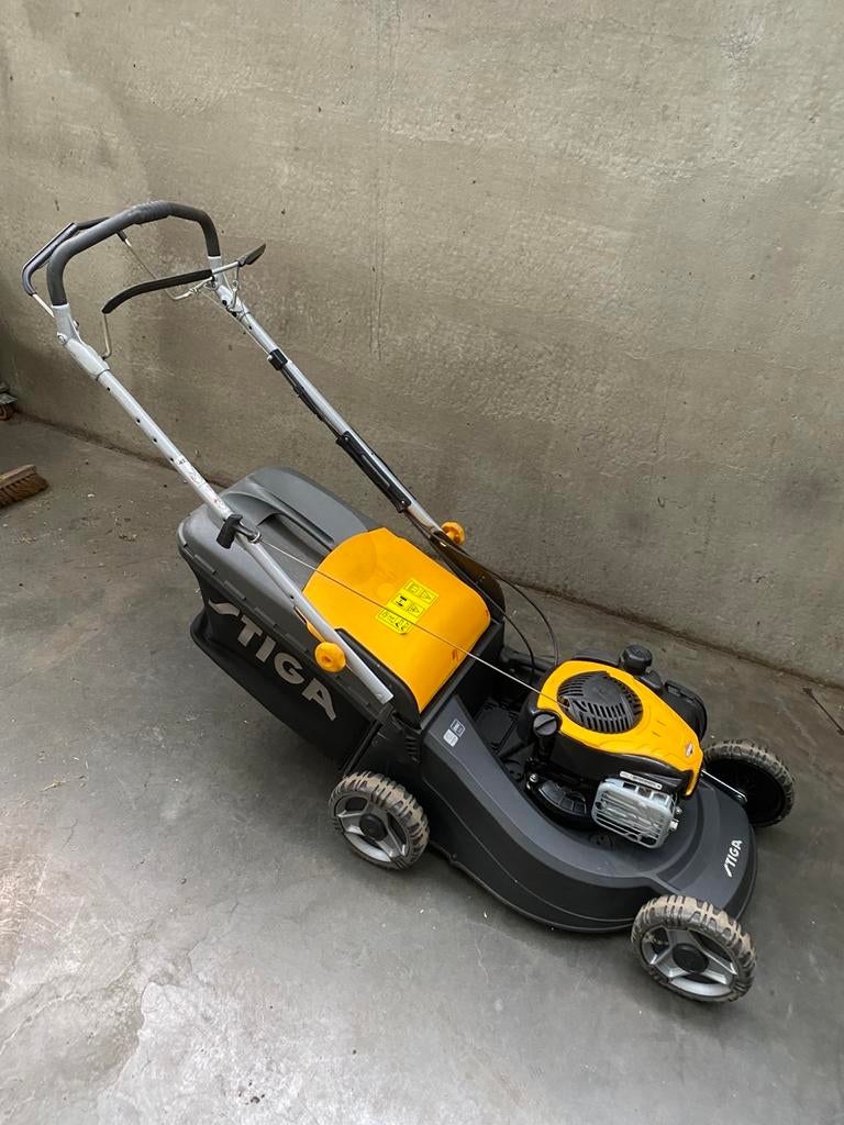 Stiga grasmaaien 48cm zelftrekker, Enlèvement, Comme neuf