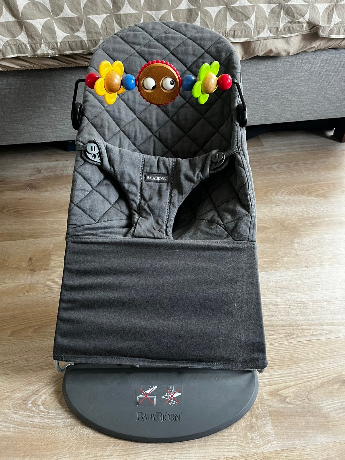 Babybjorn wipper met speeltje, Kinderen en Baby's, Wipstoeltjes, Ophalen, Zo goed als nieuw