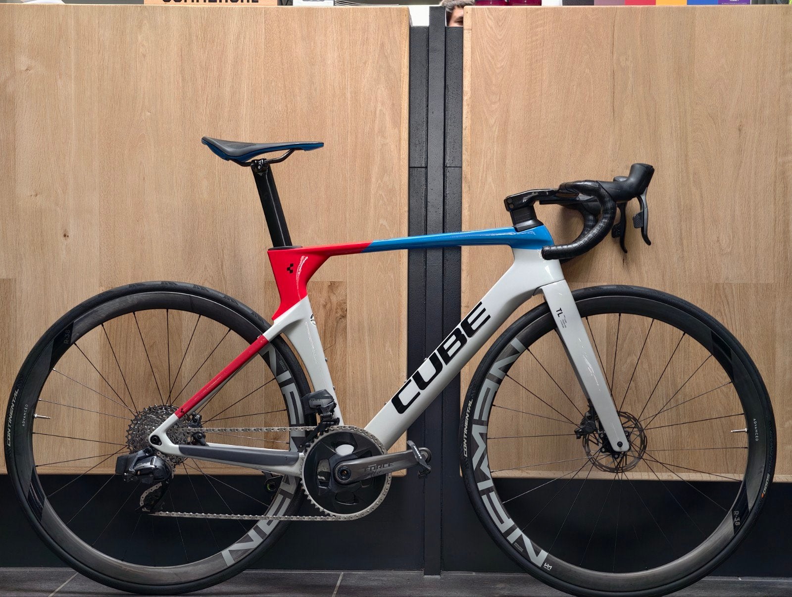 Velo de course cube litening c:68x race full carbone, Vélos & Vélomoteurs, Carbone