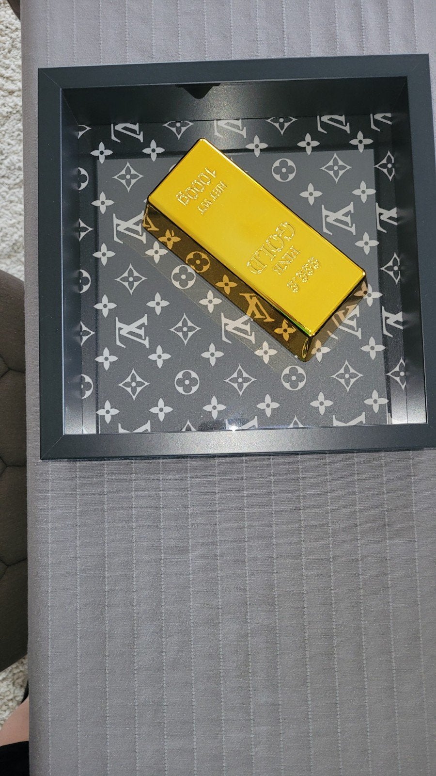 ROB VANMORE Gold de Louis Vuitton, Enlèvement
