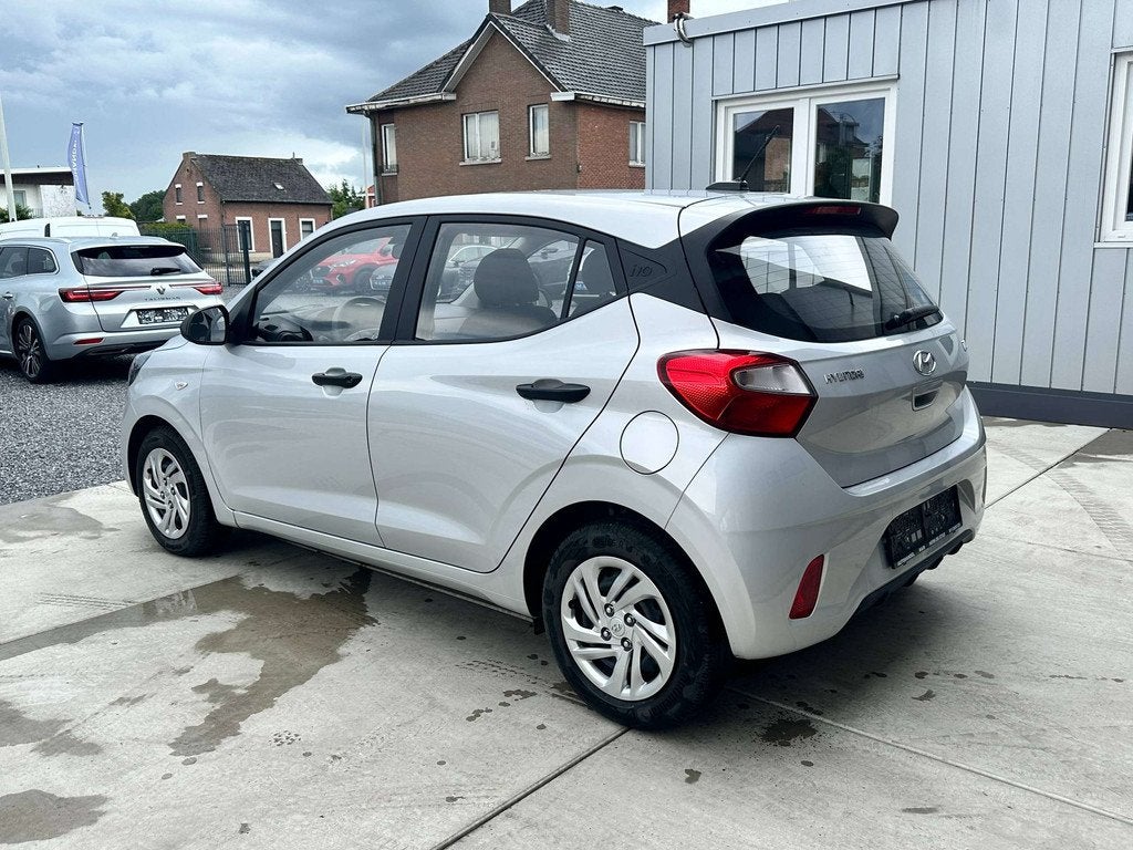 Hyundai i10 i10 1.1i Comfort * 12 M Garantie *, Autos, Argent ou Gris, Achat, Entreprise, 66 ch