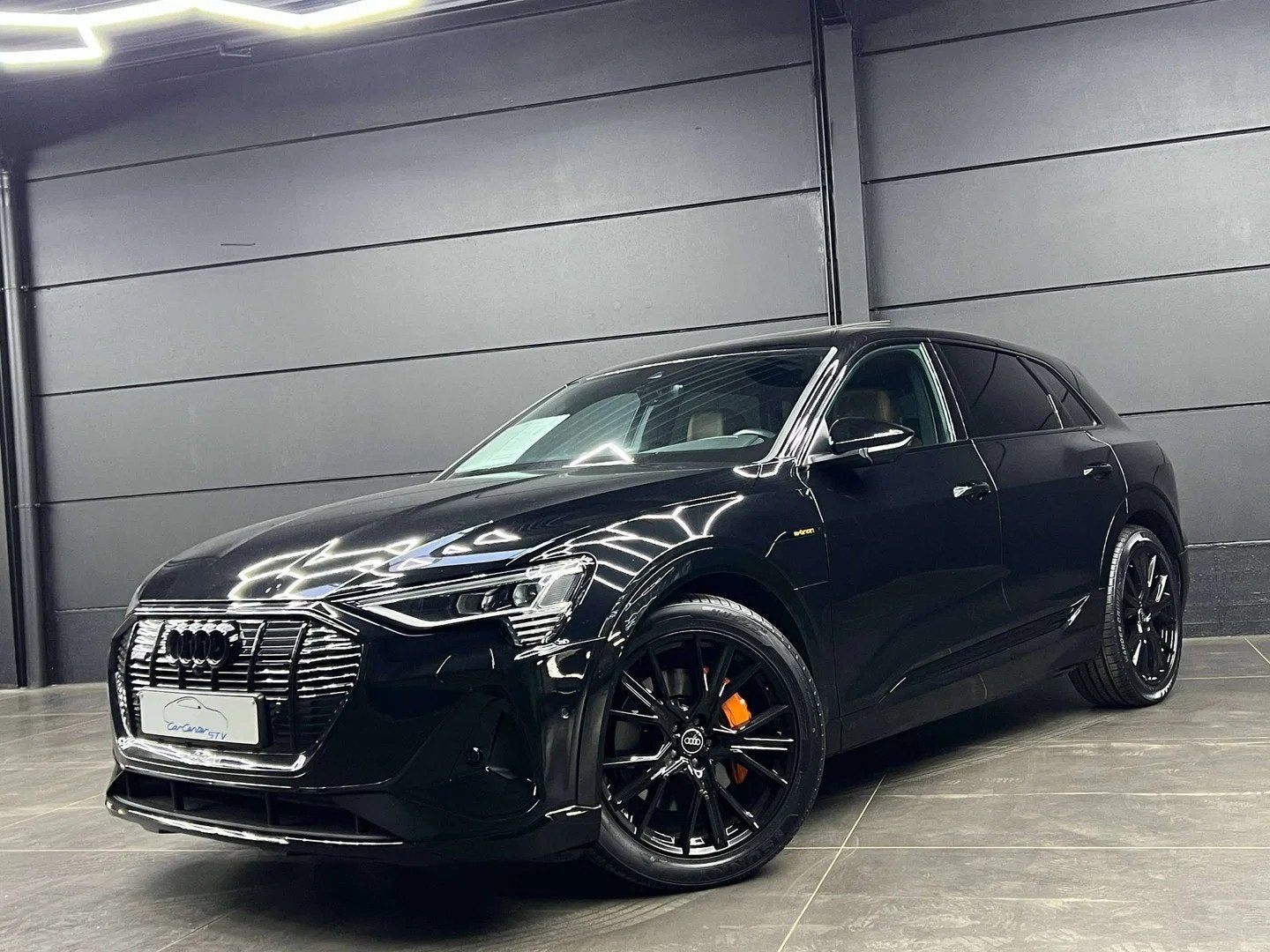 Audi e-tron 55 Quattro "COMPETITION" Black edition ", Auto's, Audi, Automaat, Gebruikt, Zwart, 5 zetels