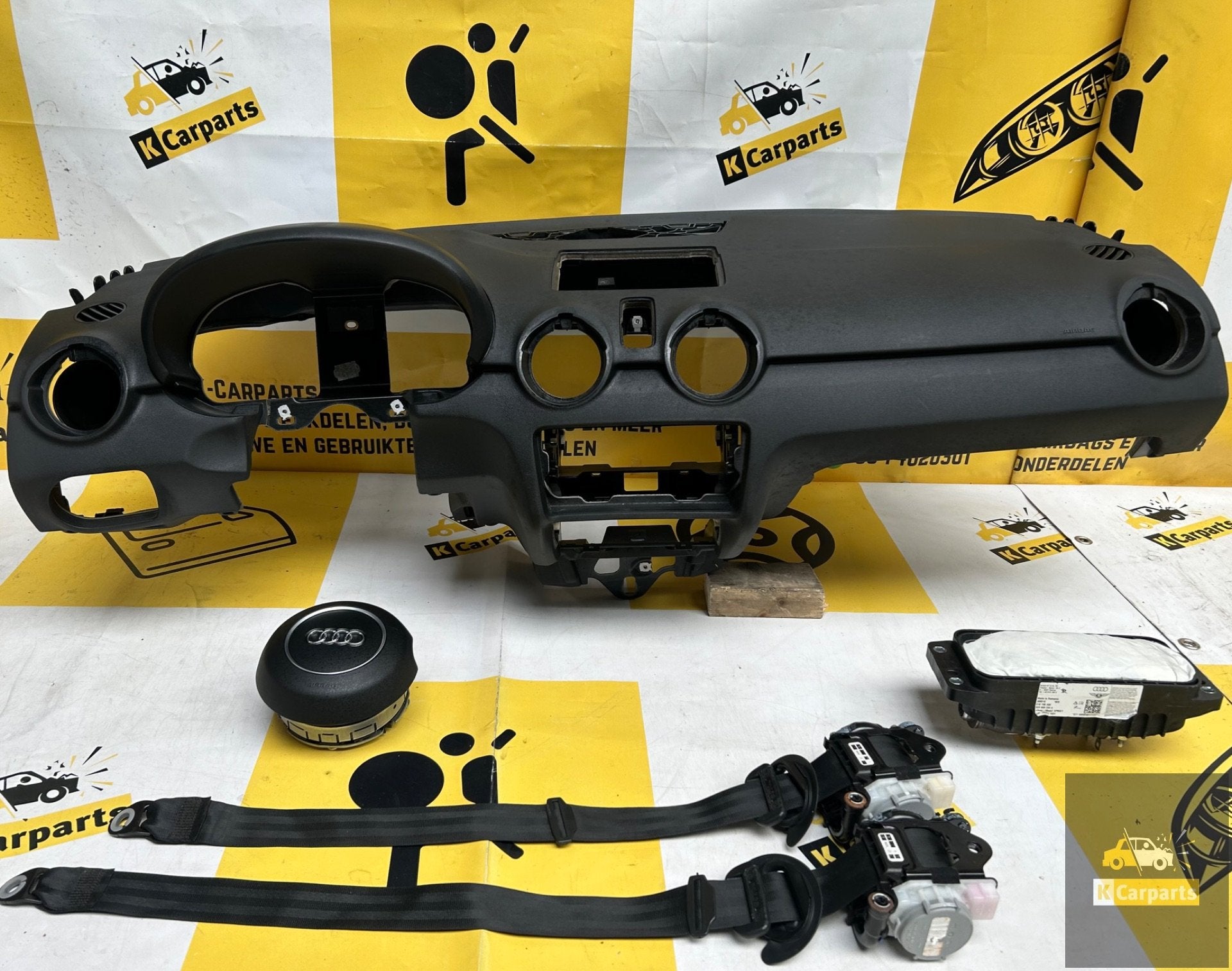 Audi A1 8X S1 compleet Airbagset + Dashboard airbag set, Auto-onderdelen, Info@fabrikant.eu, Fabrikantstraat 1
1000 AA  Amsterdam, NL