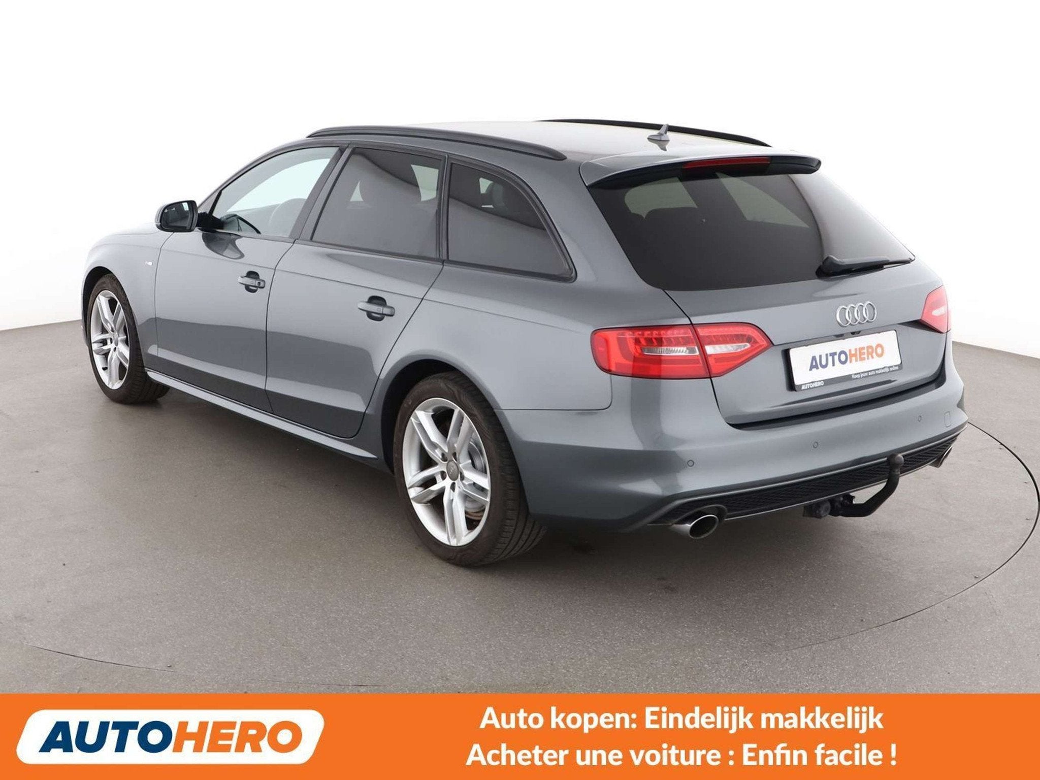 Audi A4 1.8 TFSI S line Sportpaket plus (bj 2015), Auto's, Audi, Voorwielaandrijving, Navigatiesysteem, Gebruikt, Zwart