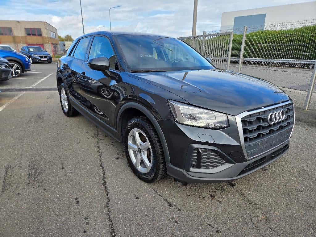 AUDI Q2, Autos, Audi, Cuir, Argent ou Gris, Achat, Entreprise