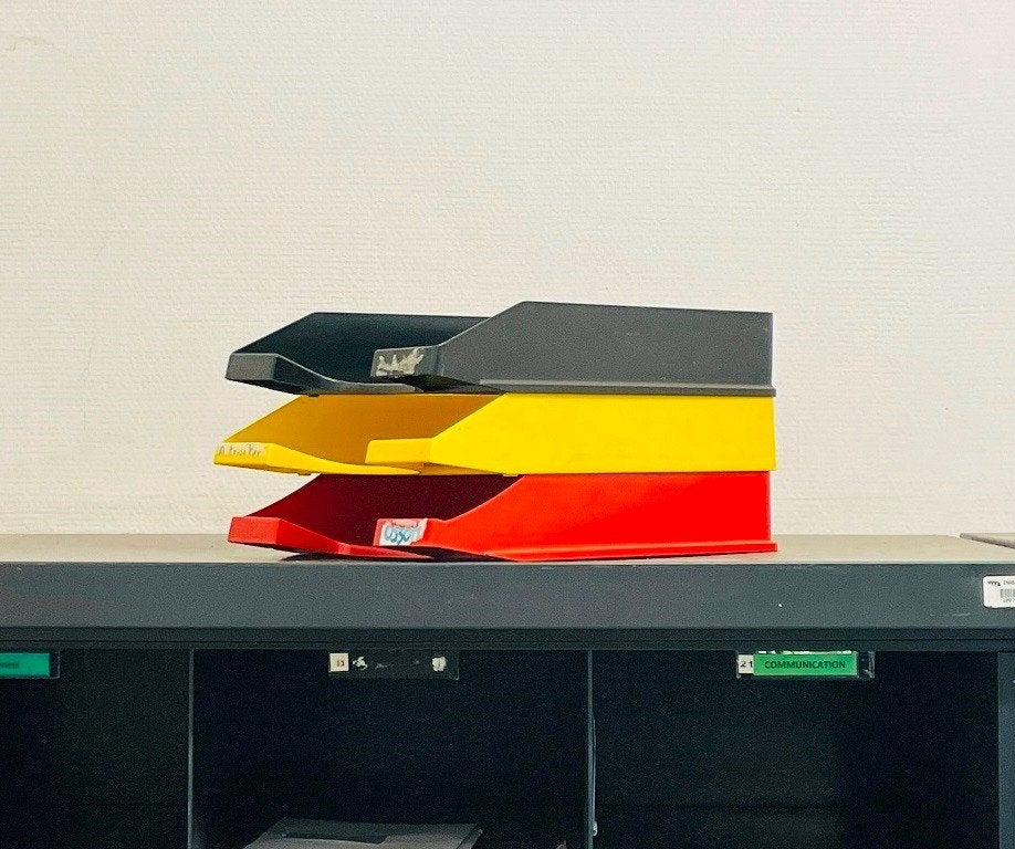 GO BELGIUM ! 20 Brievenbak / Postbak te GEVEN @ OXFAM ! 😎, Diversen, Bureau-accessoires, Gebruikt, Ophalen