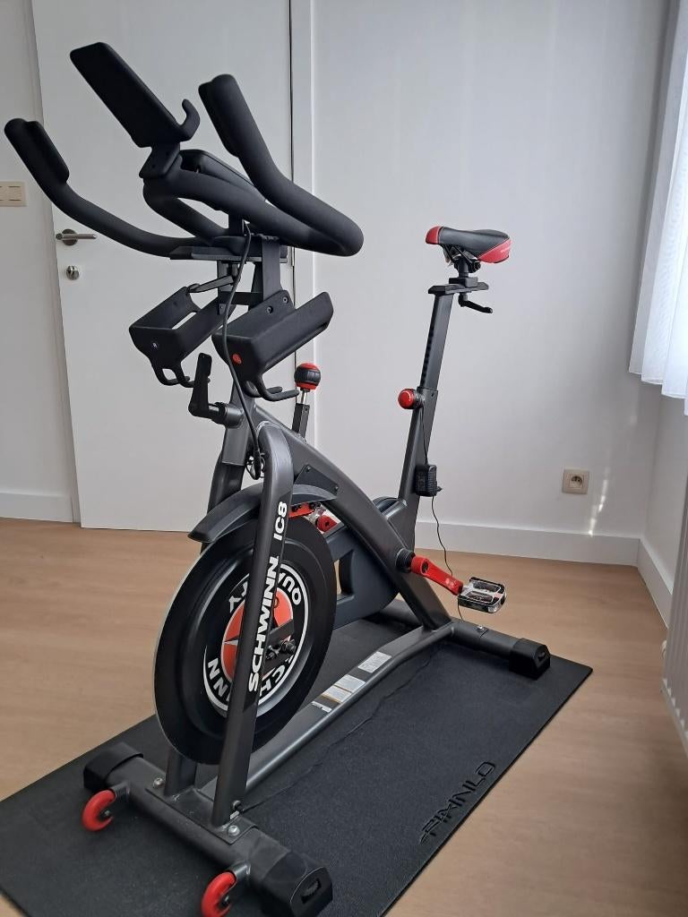 Spinningfiets: schwinn speed bike IC8, Sport en Fitness, Ophalen, Gebruikt, Spinningfiets