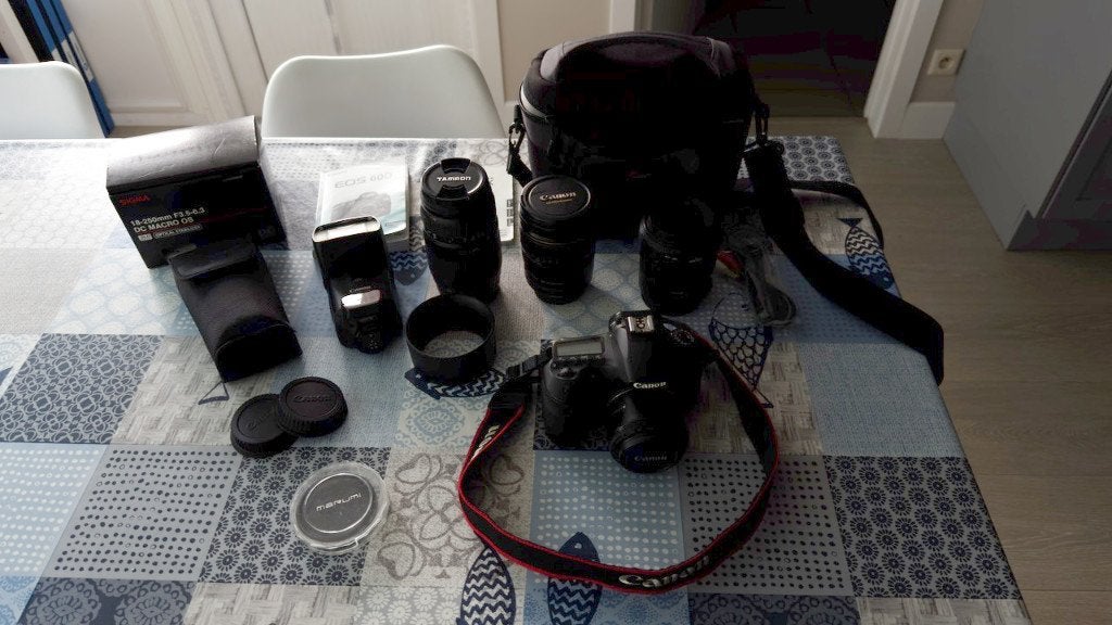 Canon EOS 60D complete set + 4 lenzen, Audio, Tv en Foto, Fotocamera's Digitaal, Ophalen, Geheugenkaart, Gebruikt, Spiegelreflex