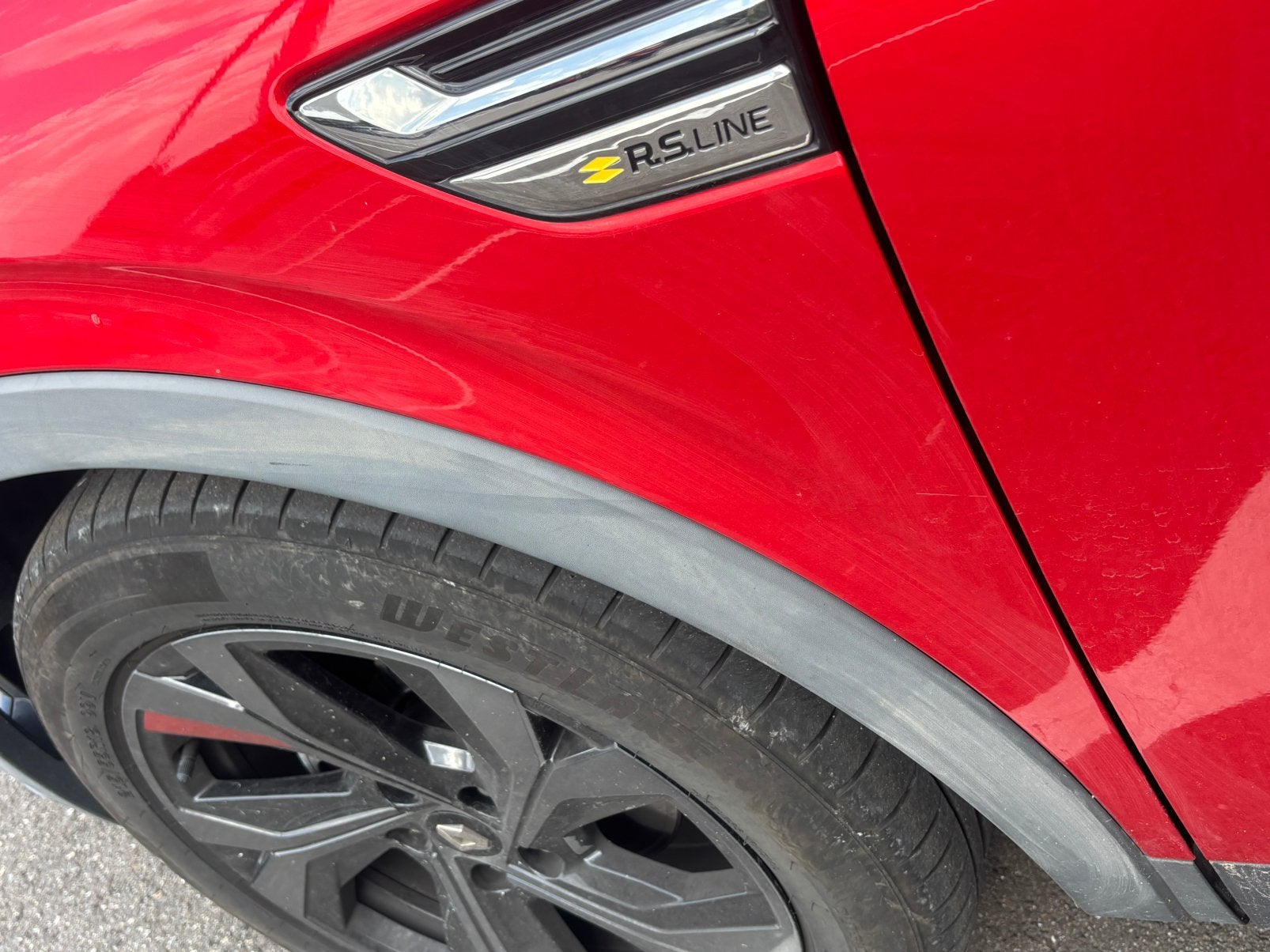 Renault arkana RS-line, Autos, Rouge, Entretenue par le concessionnaire, Noir, 5 portes
