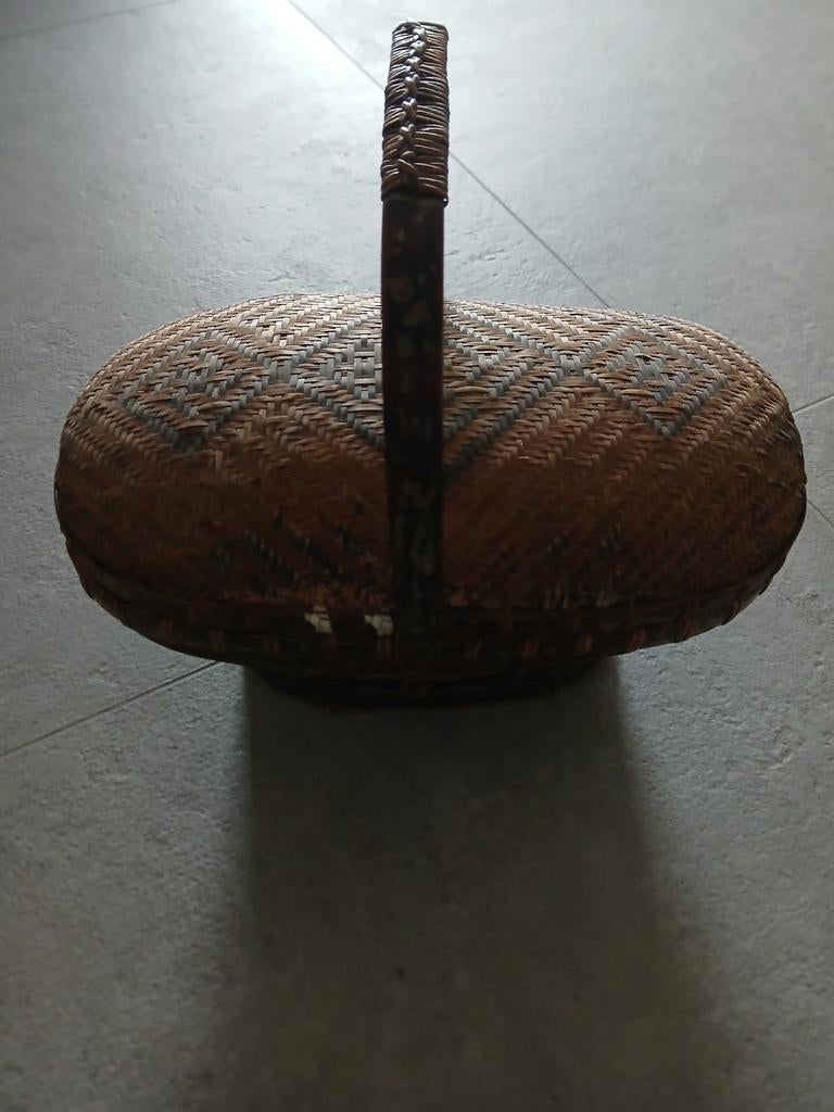 Oude Chinese plukmand - riet, Huis en Inrichting, Ophalen, Riet, Mand