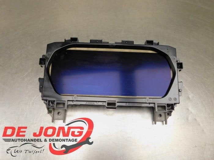 Instrumentenpaneel van een Audi Q4, Gebruikt, -, -, -