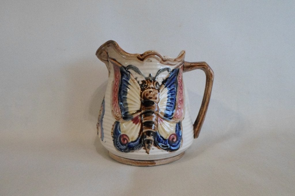Majolica Wasmuel Vlinder Kan, Antiek en Kunst, Antiek | Keramiek en Aardewerk, Ophalen