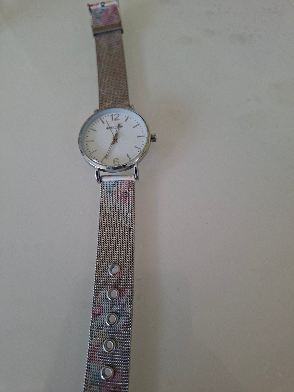 Stijlvol Exactime dameshorloge – Zilverkleurig met mesh band, Handtassen en Accessoires, Overige merken, Staal, Gebruikt, Staal