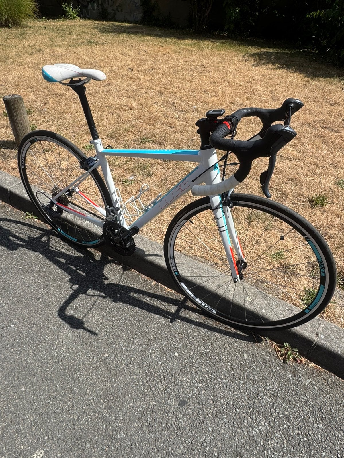 CUBE AXIAL 28 inch 18V damesracefiets in nieuwstaat., Fietsen en Brommers, Velgrem, 47 tot 50 cm, Versnellingen, Nieuw