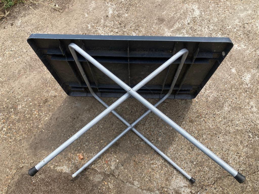 opvouwbaar campingtafeltje met blad van kunststof, Ophalen, Zo goed als nieuw, Campingtafel