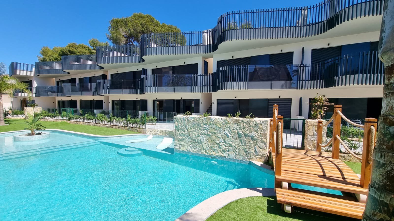 Ibiza-Style Appartement met het strand VOOR DE DEUR ️, Vakantie, Vakantiehuizen | Spanje, 2 slaapkamers, Costa Blanca, Wasmachine