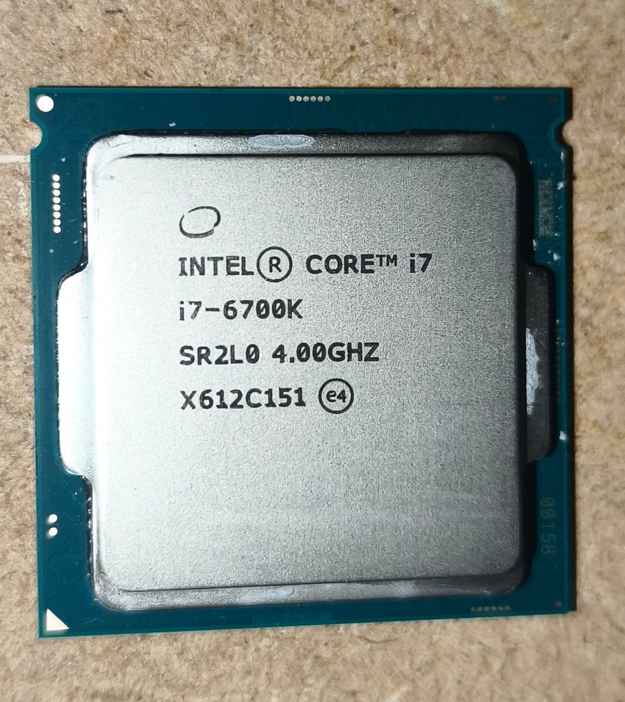 i7-processor zie foto, Computers en Software, Processors, Ophalen of Verzenden, Zo goed als nieuw, Intel Core i7, 3 tot 4 Ghz