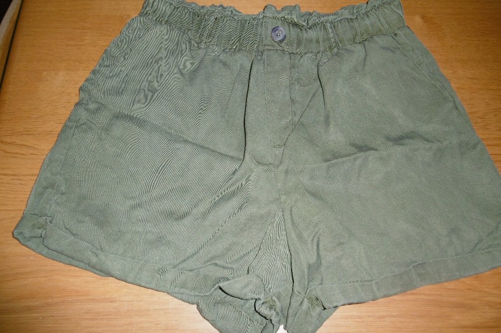 kaki short dames, medium. Noisy May., Noisy May, Ophalen of Verzenden