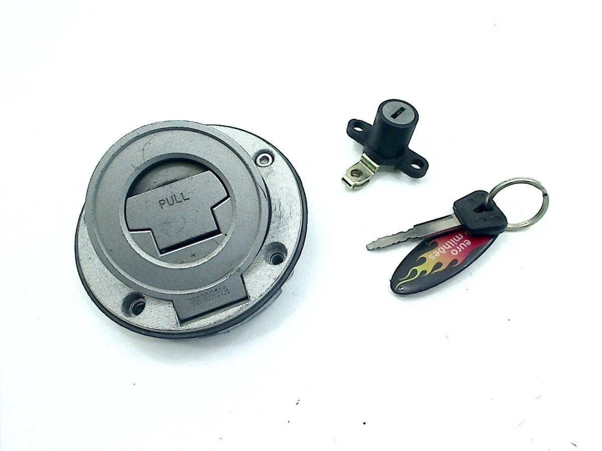 BOUCHON DE RESERVOIR Yamaha, Dhr. S. di Majo, Utilisé, Info@cama-motorparts.nl, P.J. Troelstraweg 8 8
3144 CX  MAASSLUIS, NL