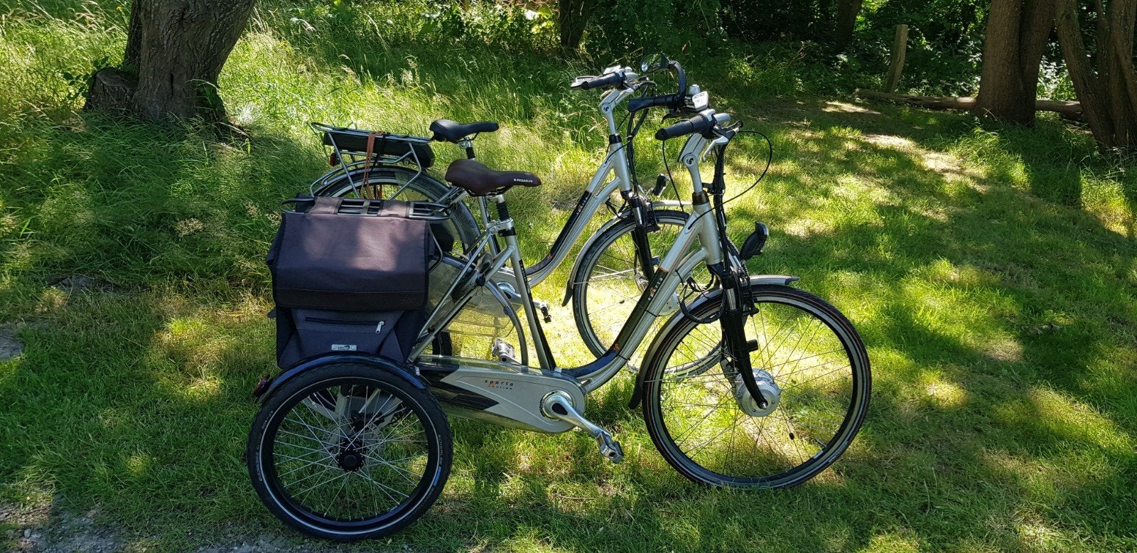 Vélos électriques Sparta — Tricycle (300 km) + vélo électriq, Enlèvement, Comme neuf, Sparta