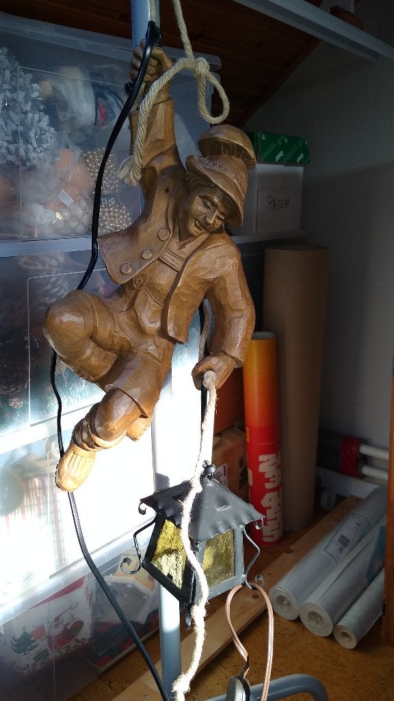 Bergbeklimmer uit hout gesneden, Ophalen, Houtsnijwerk, Handgemaakt, 20 - 50 cm