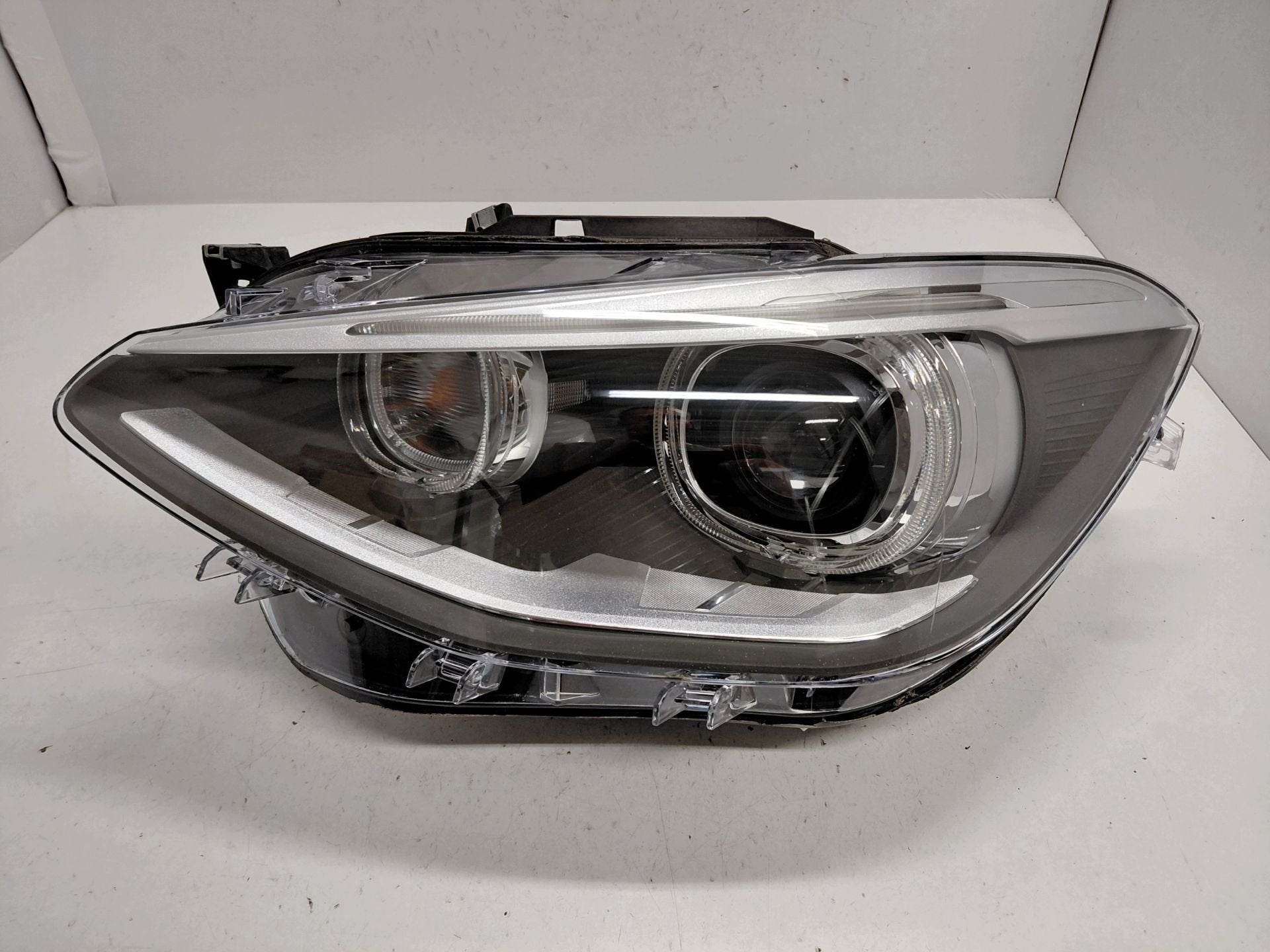 BMW F20 Achterlicht Links 7229677, Auto-onderdelen, Petuelring 130
80788  Munich, DE, Gebruikt, Info@bmw.de, BMW