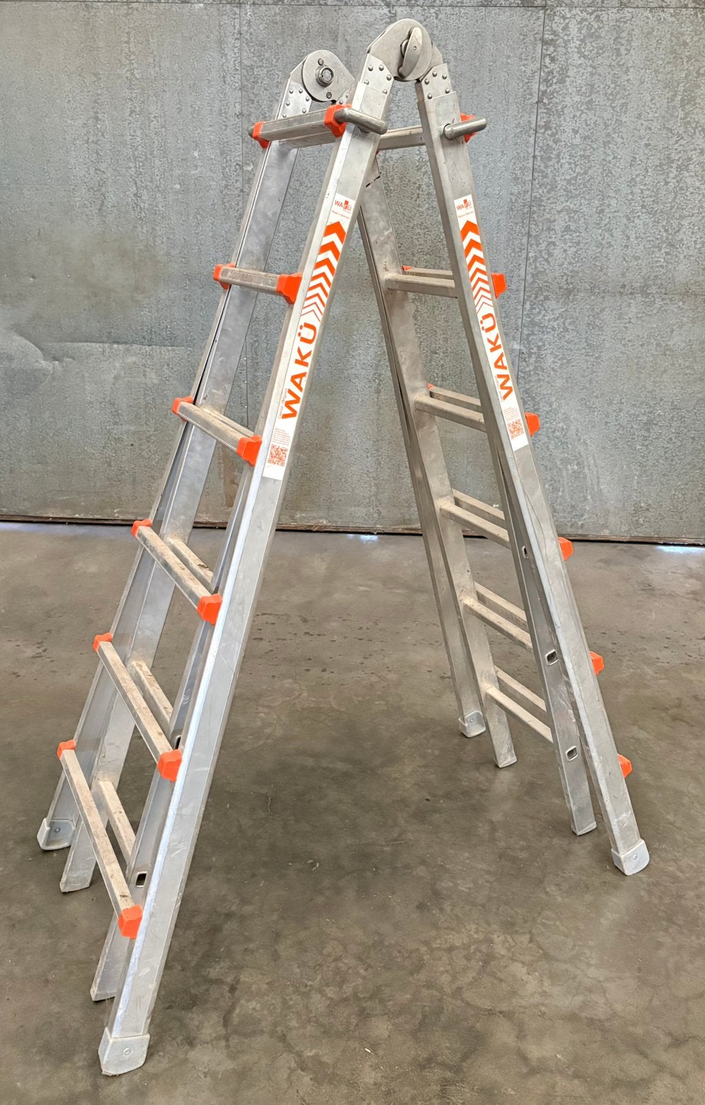 Trapladder wakü, Doe-het-zelf en Bouw, Ophalen, Zo goed als nieuw, Ladder, Opvouwbaar of Inschuifbaar