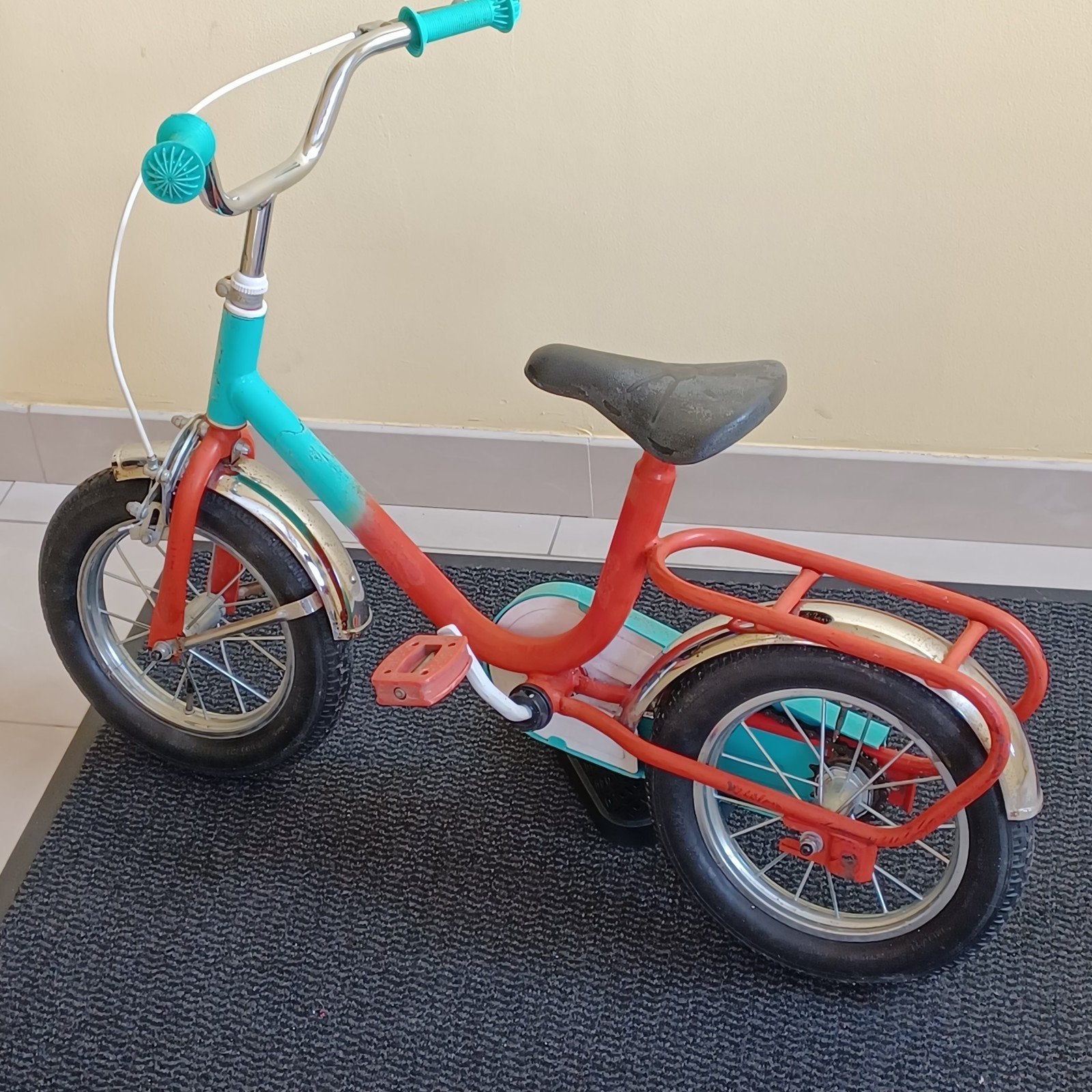 Prachtig Vintage Kinderfietsje 12 inch – Retro Blikvanger!, Ophalen, Gebruikt, Minder dan 16 inch