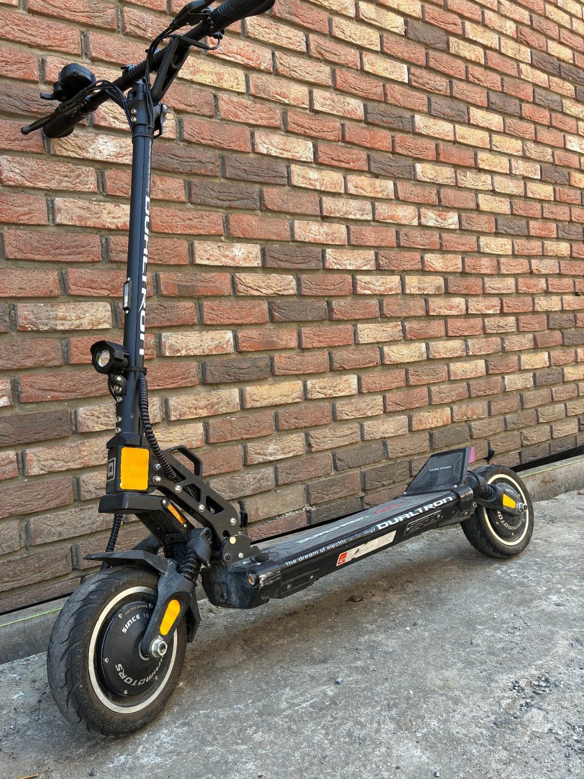 Dualtron aminia long body dual moteur, Fietsen en Brommers, Steps, Ophalen