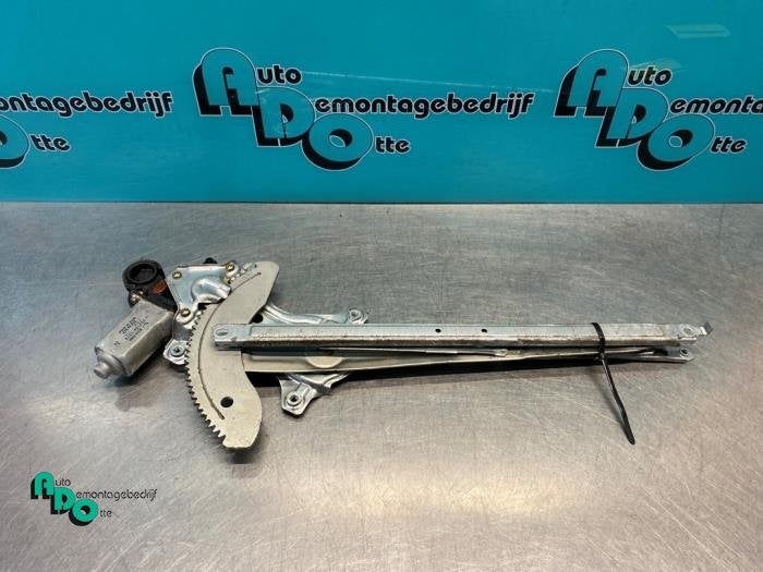 Mécanique vitre 4portes avant droite d'un Daihatsu Young RV, Daihatsu, -, 3 mois de garantie, Utilisé