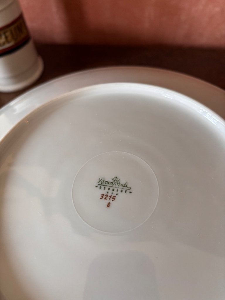 Service de table ancien, Enlèvement