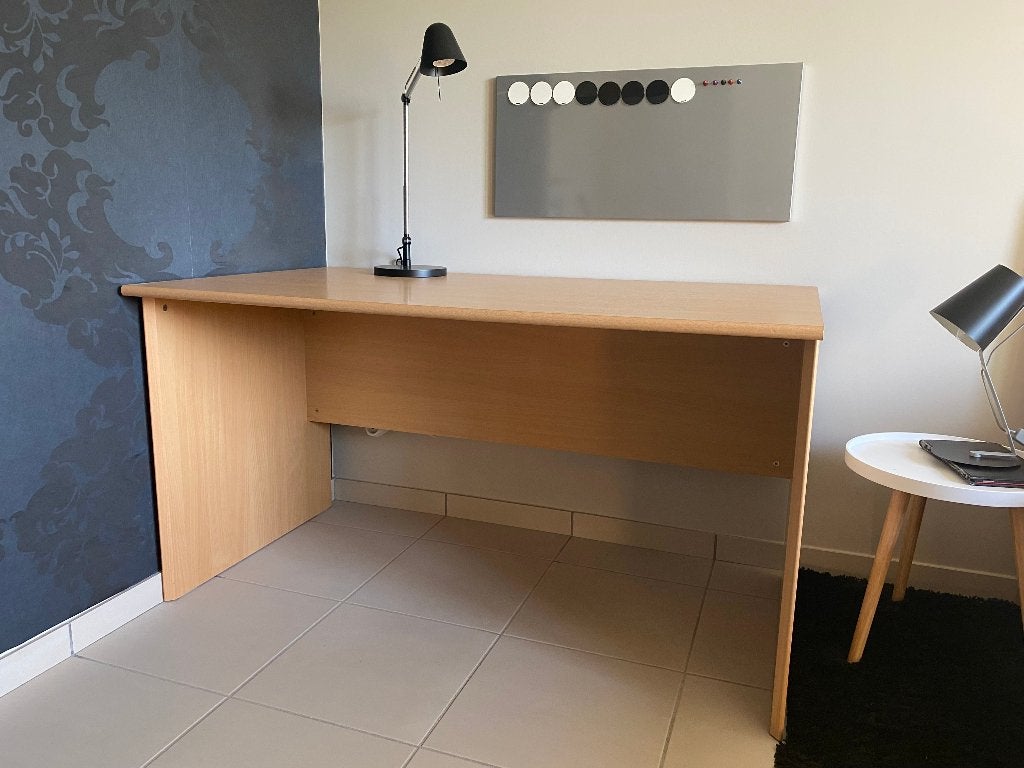 Grote bureau in beuk fineer (140 cm x 80 cm), Comme neuf, Enlèvement, 140 cm, Bois