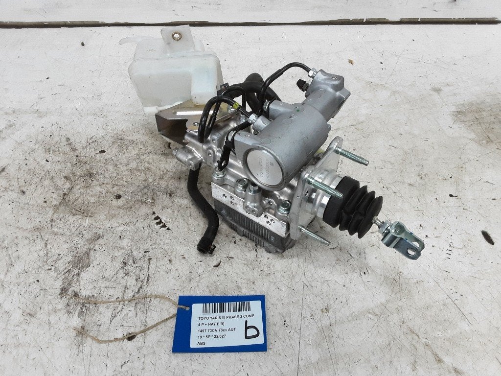 MASTERVAC / SERVOFREIN Toyota Yaris III (P13) (4727147030), Utilisé, Toyota