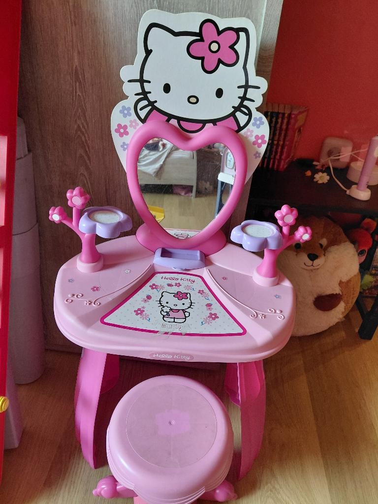 Coiffeuse hello kitty, Enlèvement, Utilisé